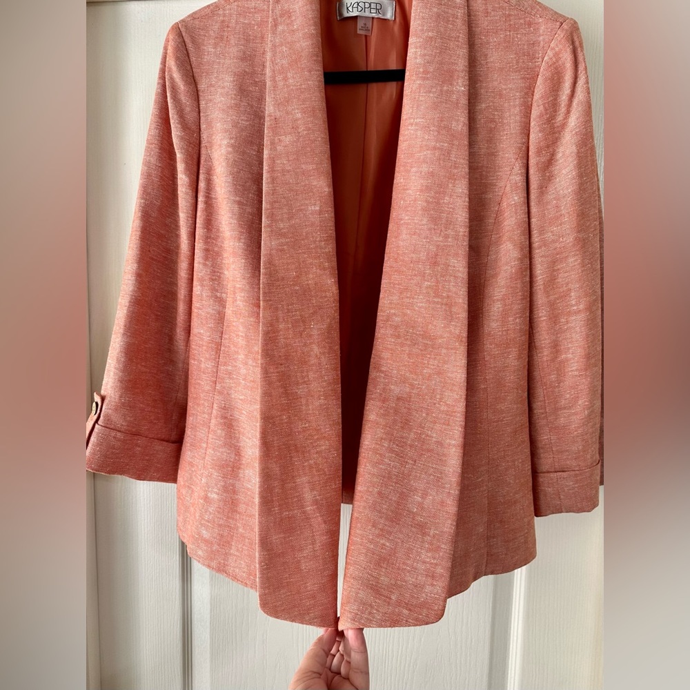 Yummy pumpkin pie color linen blazer.
